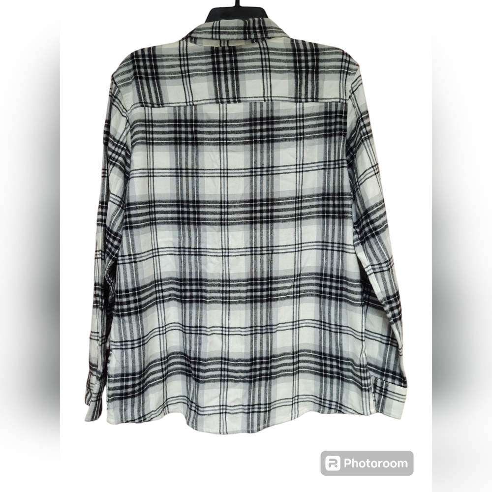 EUC Wonder Nation Boys Plaid Flannel Button Down Size 14/16 Husky - Picture 2 of 4